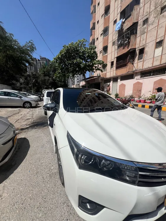 Toyota Corolla 2017 for Sale in Karachi Image-1