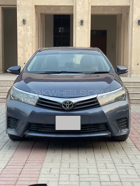 Toyota Corolla 2018 for Sale in Lahore Image-1