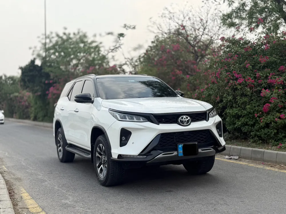 Toyota Fortuner 2022 for Sale in Lahore Image-1