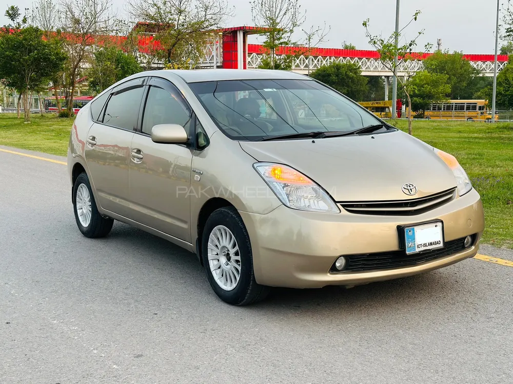 Toyota Prius 2007 for Sale in Islamabad Image-1