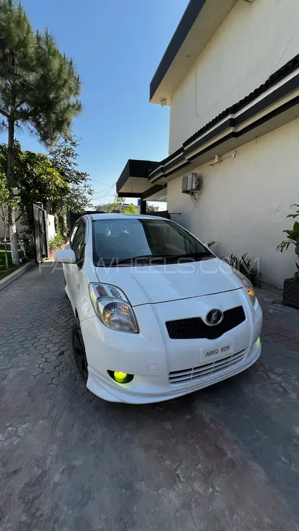 Toyota Vitz 2006 for Sale in Dargai Image-1