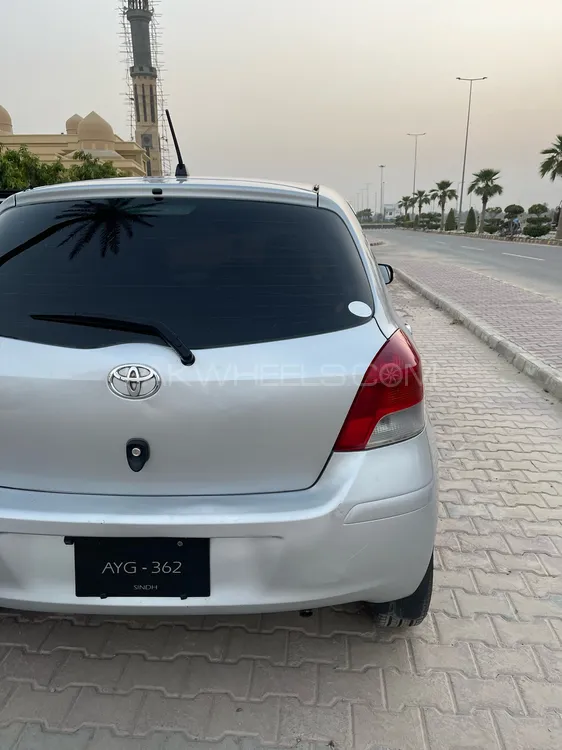 Toyota Vitz 2008 for Sale in D.G.Khan Image-1