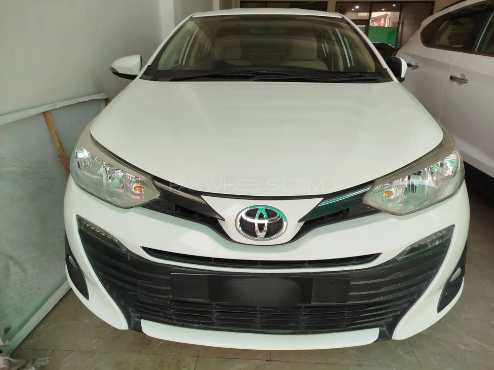 Toyota Yaris Sedan 2020 for Sale in Multan Image-1