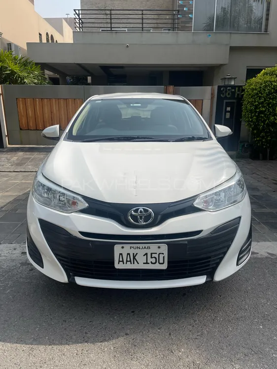 Toyota Yaris Sedan 2021 for Sale in Lahore Image-1