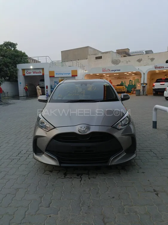 Toyota Yaris Hatchback 2022 for Sale in Multan Image-1
