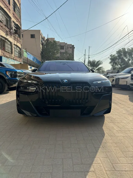BMW 7 Series 2023 for Sale in Karachi Image-1