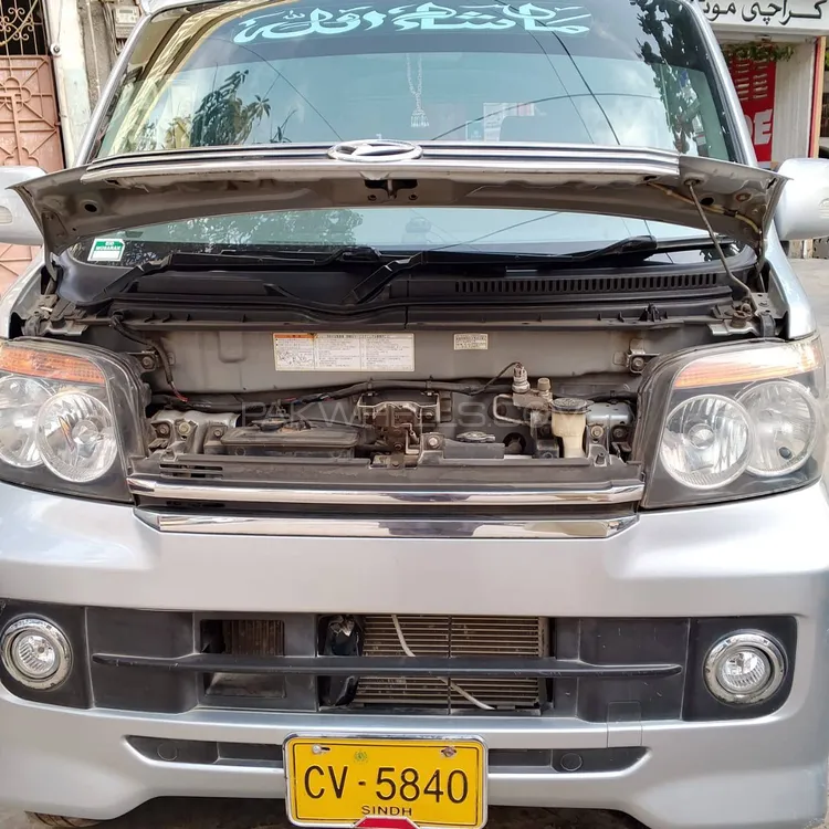Daihatsu Atrai Wagon 2010 for Sale in Karachi Image-1