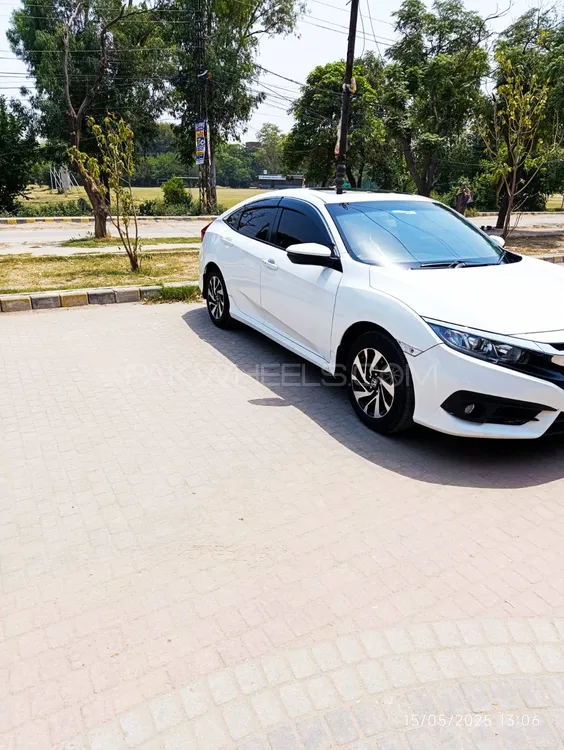 Honda Civic 2018 for Sale in Lahore Image-1