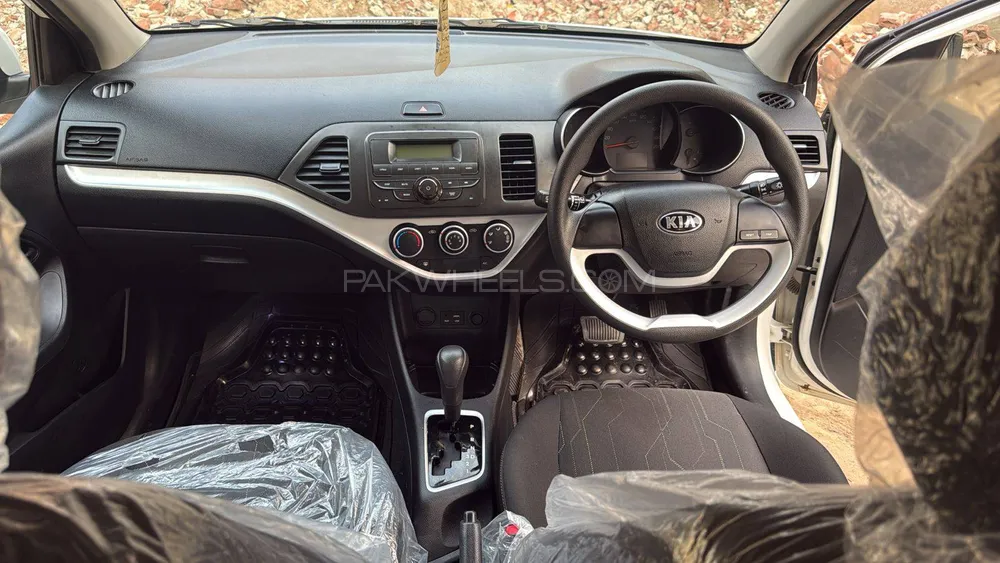 KIA Picanto 2023 for Sale in Narowal Image-1