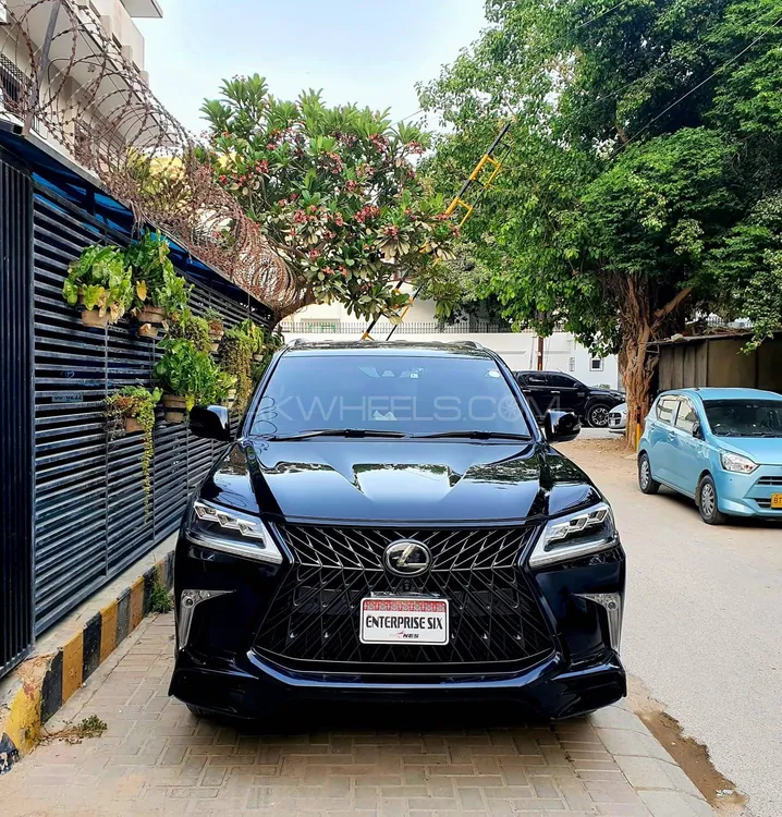 لیکزس ایل ایکس سیریز 2017 for Sale in کراچی Image-1