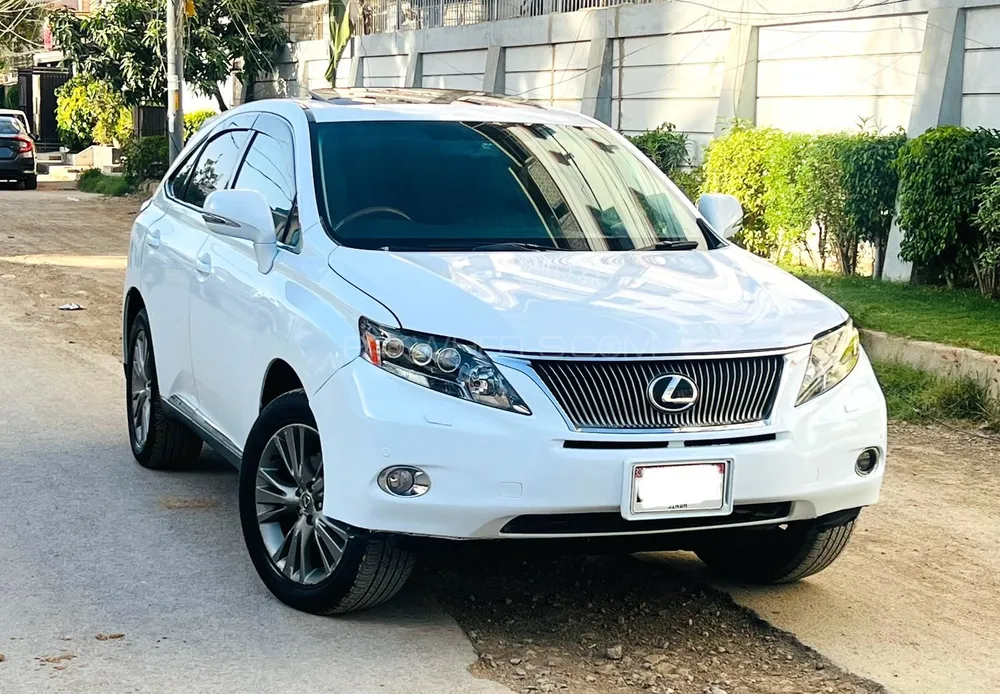 لیکزس آر ایکس سیریز 2010 for Sale in کراچی Image-1