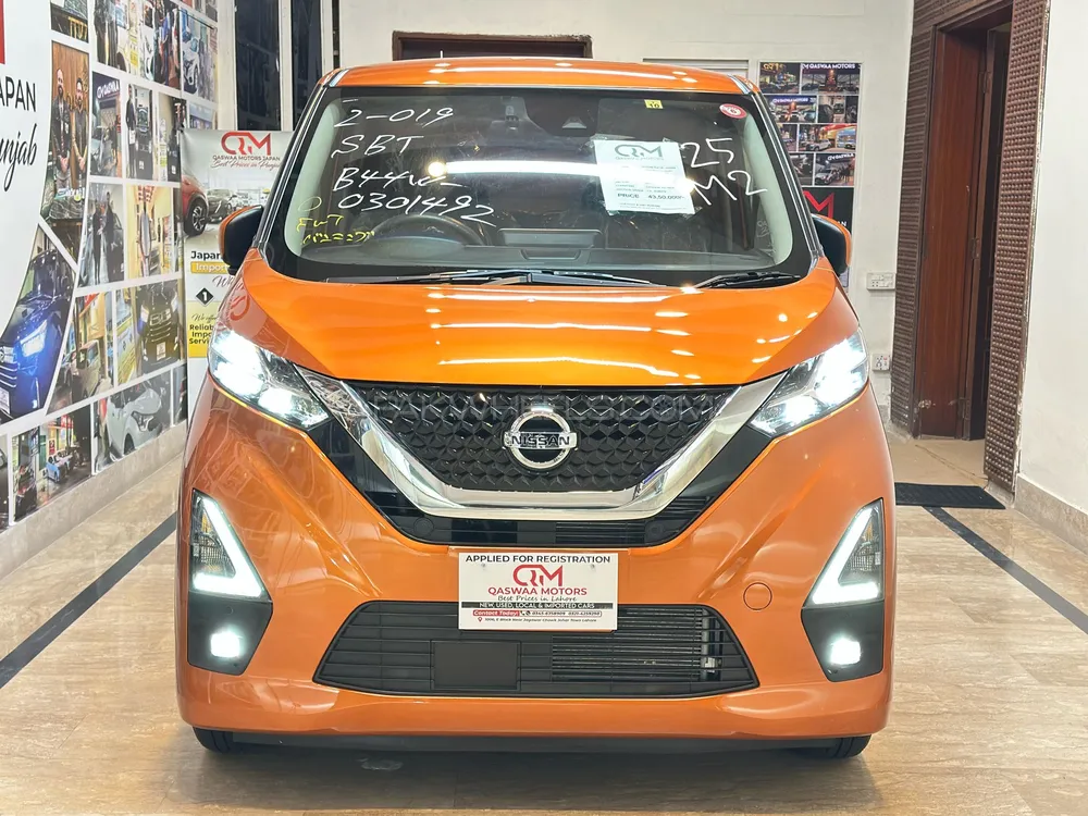 نسان ڈیز 2022 for Sale in لاہور Image-1