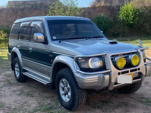 Mitsubishi Pajero Exceed Automatic 2.8D 1995 for Sale