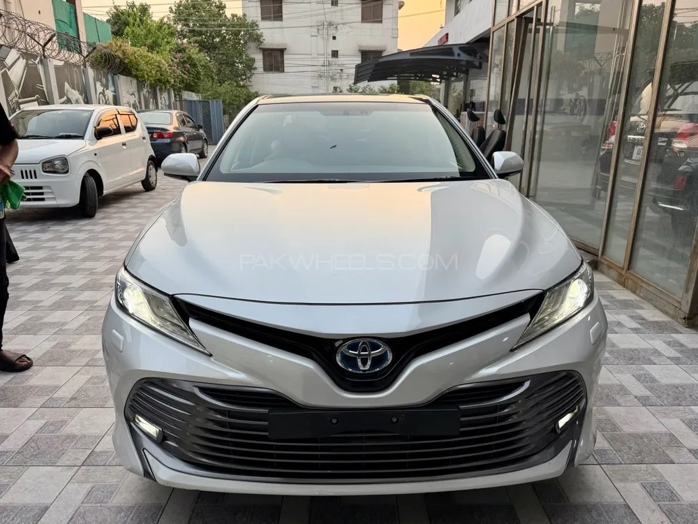 Toyota Camry 2019 for Sale in Lahore Image-1