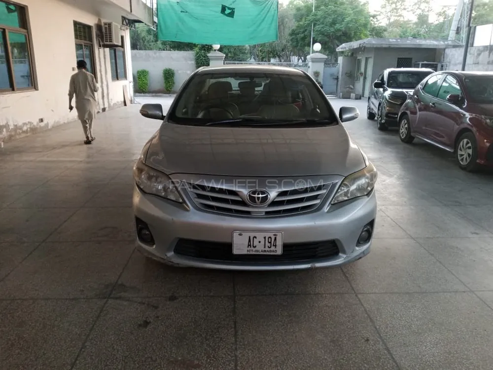 Toyota Corolla 2013 for Sale in Islamabad Image-1