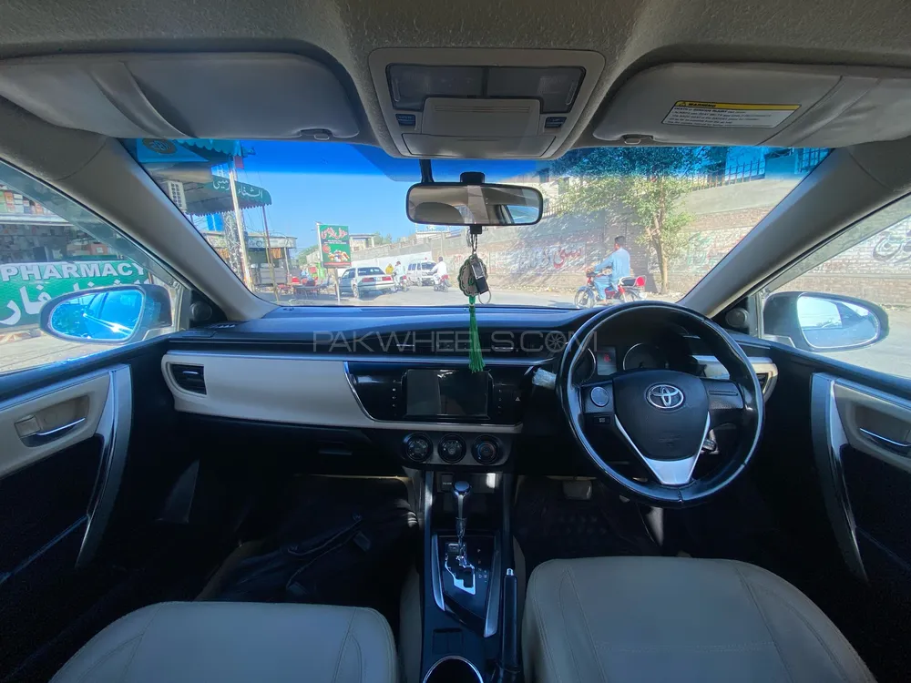 Toyota Corolla 2014 for Sale in Islamabad Image-1