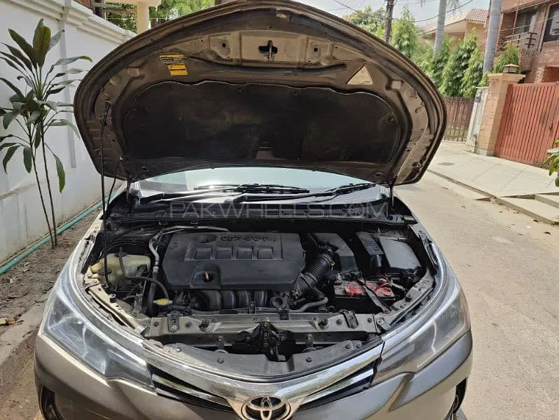 Toyota Corolla 2016 for Sale in Lahore Image-1
