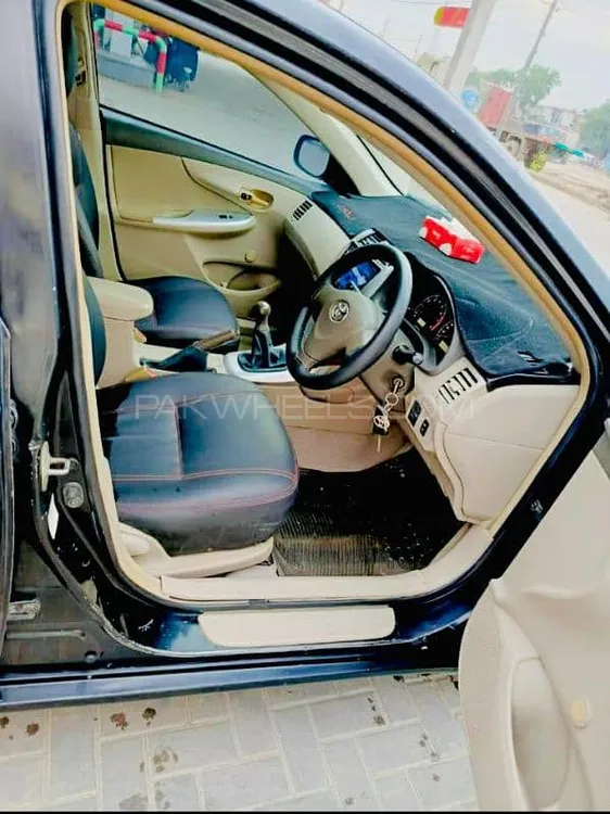 Toyota Corolla 2009 for Sale in Karachi Image-1