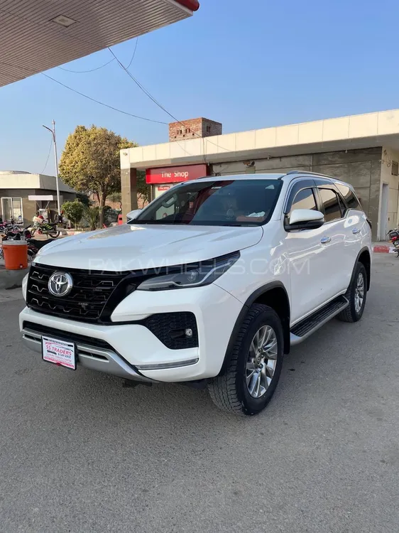Toyota Fortuner 2021 for Sale in Islamabad Image-1