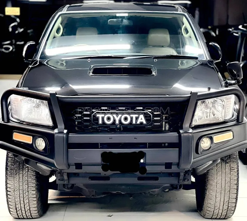 Toyota Hilux 2012 for Sale in Karachi Image-1