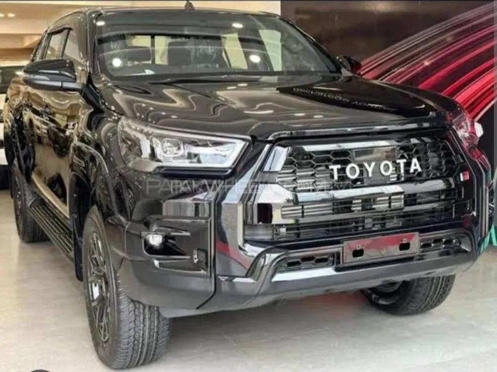 Toyota Hilux 2025 for Sale in Lahore Image-1