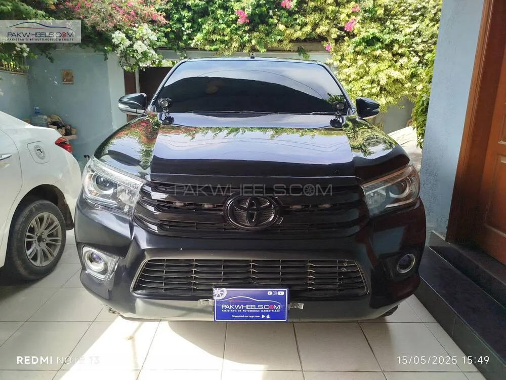 Toyota Hilux 2019 for Sale in Karachi Image-1