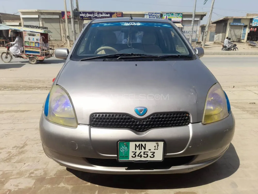Toyota Vitz 2001 for Sale in Gujrat Image-1