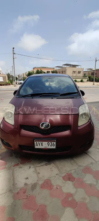 Toyota Vitz 2010 for Sale in Karachi Image-1