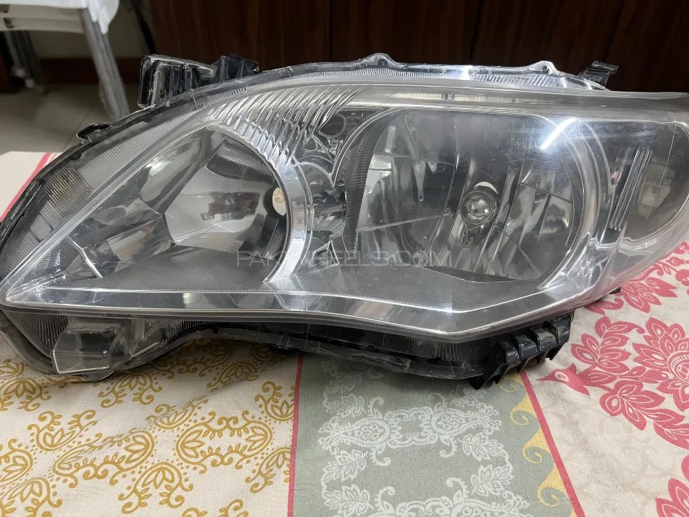 Toyoto corolla headlights for sale  Image-1