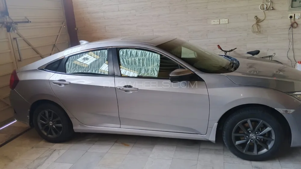 Honda Civic 2020 for Sale in Peshawar Image-1