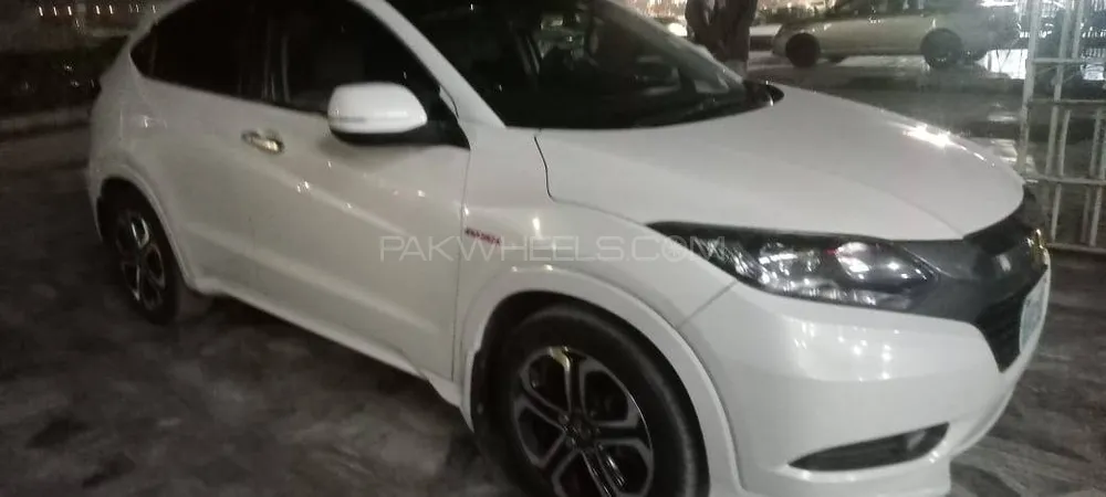 Honda Vezel 2014 for Sale in Sialkot Image-1