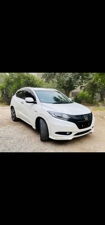 Honda Vezel 2015 for Sale in Peshawar Image-1