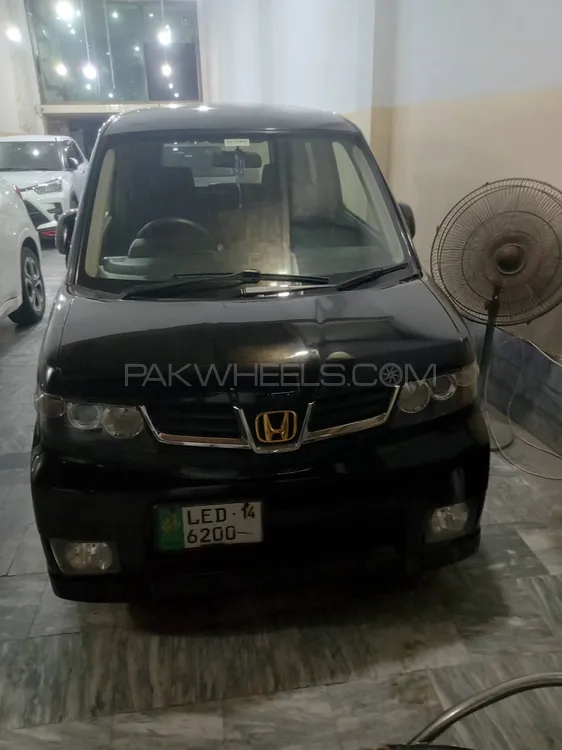 Honda Zest 2014 for Sale in Lahore Image-1