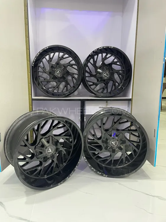 Black Armed Wheels Image-1