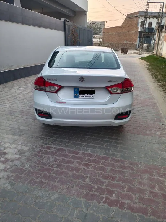 Suzuki Ciaz 2017 for Sale in Liaqat Pur Image-1