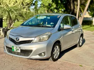Toyota Vitz F 1.0 2011 for Sale