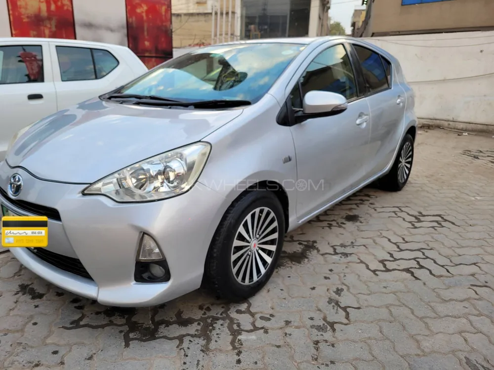 ٹویوٹا اکوا 2015 for Sale in لاہور Image-1
