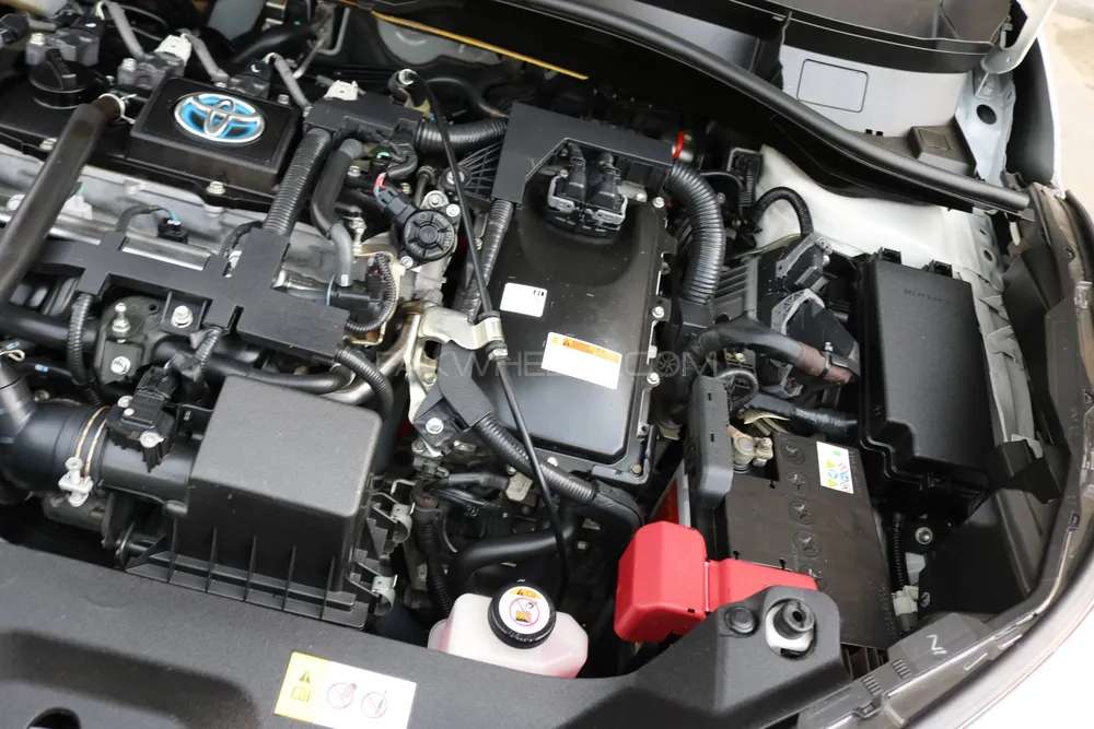 Toyota C-HR 2020 for Sale in Islamabad Toyota C-HR 2020 for Sale in Islamabad Image-18