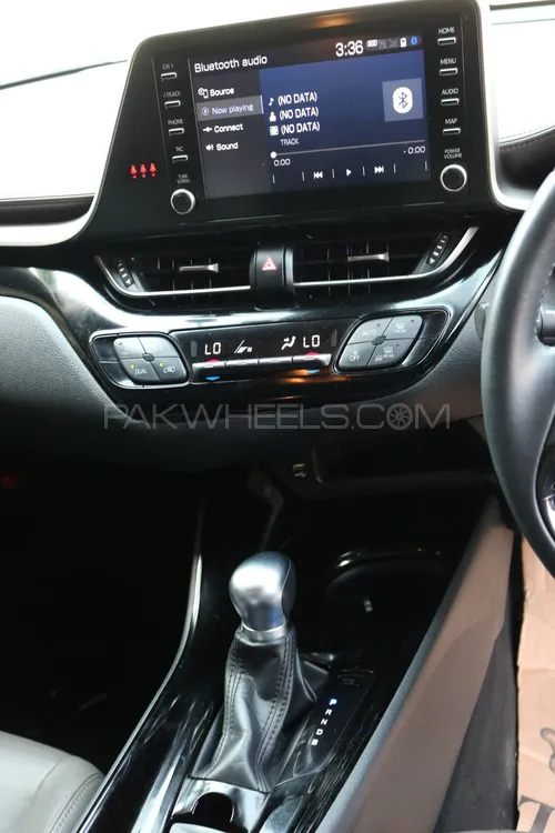 Toyota C-HR 2020 for Sale in Islamabad Toyota C-HR 2020 for Sale in Islamabad Image-13