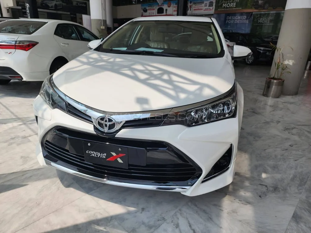Toyota Corolla 2025 for Sale in Lahore Image-1