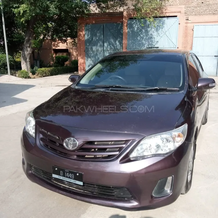 Toyota Corolla 2013 for Sale in Peshawar Image-1