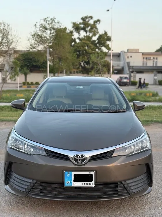 Toyota Corolla 2018 for Sale in Islamabad Image-1