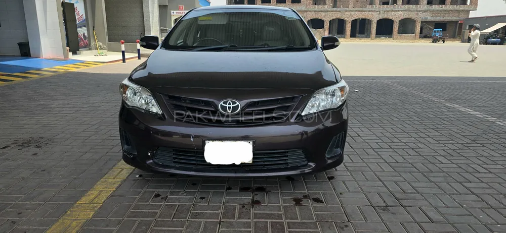 Toyota Corolla 2013 for Sale in Lahore Image-1