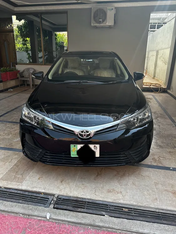 Toyota Corolla 2017 for Sale in Islamabad Image-1