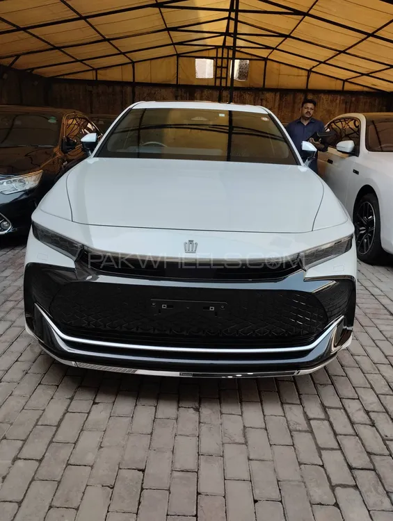 Toyota Crown 2022 for Sale in Lahore Image-1