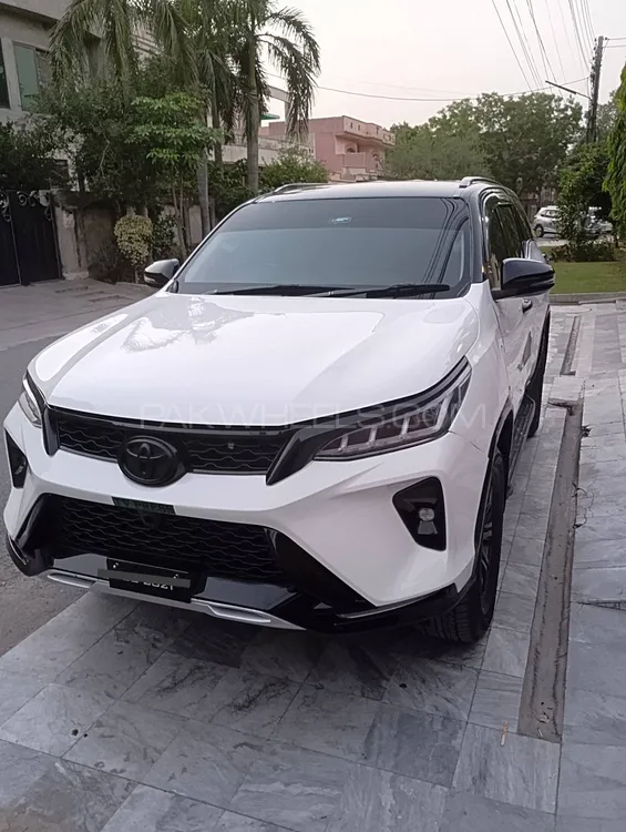 ٹویوٹا فورچیونر 2019 for Sale in لاہور Image-1
