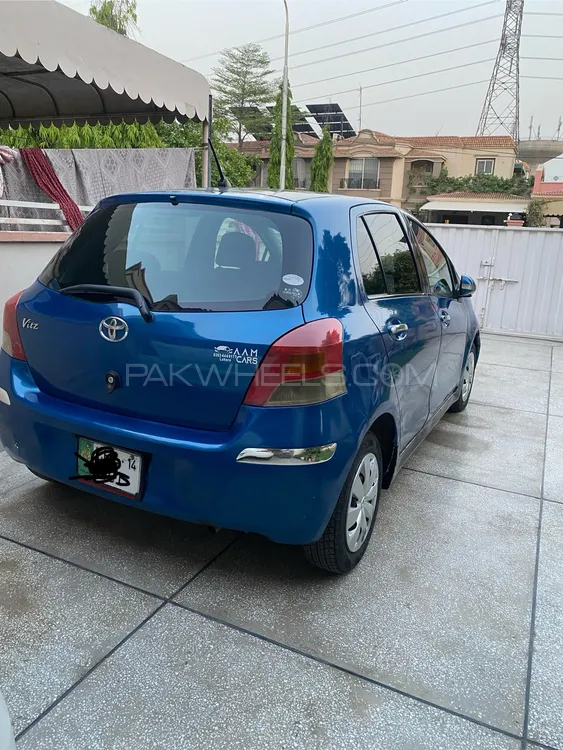 Toyota Vitz 2010 for Sale in Lahore Image-1