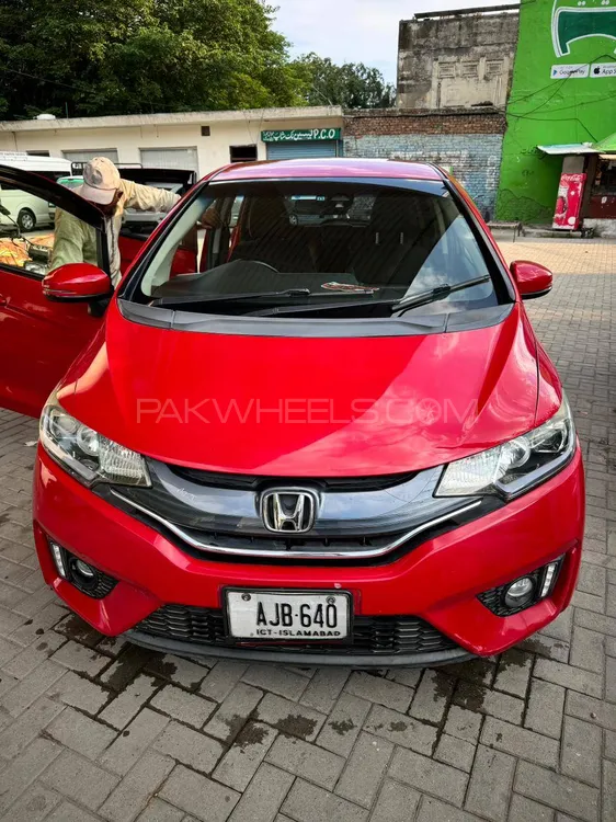 Honda Fit 2013 for Sale in Dera ismail khan Image-1
