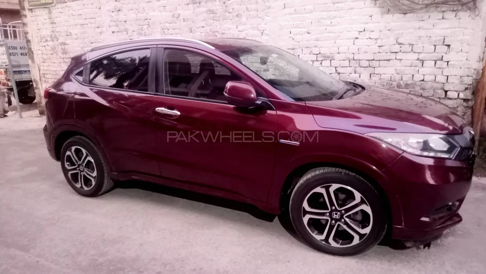 Honda Vezel 2015 for Sale in Lahore Image-1