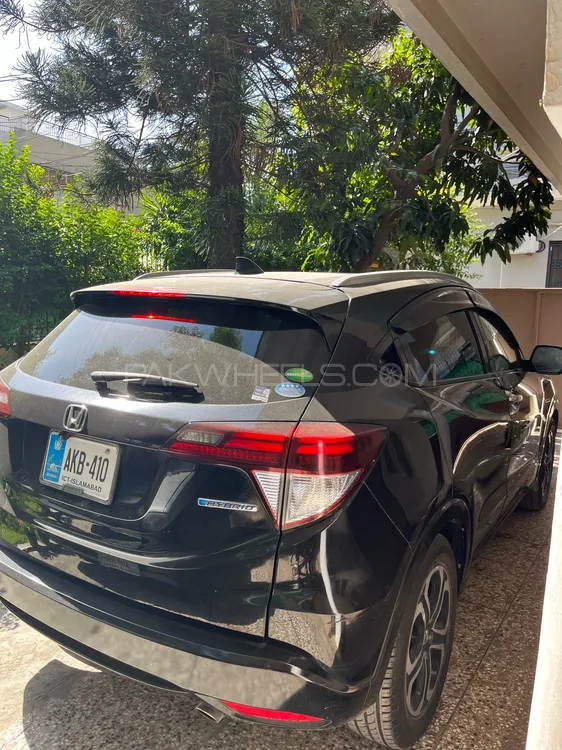 Honda Vezel 2015 for Sale in Rawalpindi Image-1